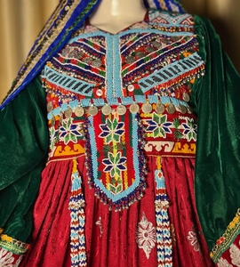 Robe de fête et de mariage afghan en velours afghan fait à la main traditionnel brodé pour femmes robe tribale taille personnalisée robes pour femmes à vendre 104 - Product Image 1
