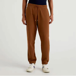 Pantalones de Hombre de Estilo Único en Oferta, Pantalones Deportivos de Marca Más Vendidos, Hechos en Pakistán - Product Image 3