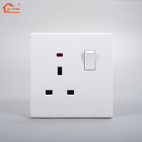 Nouvelle Conception Série H3 Interrupteur Mural Simple Pôle Standard Britannique 16A 250V 1/2/3/4 Gang 1/2 Voie Panneau Plastique Électrique Domestique