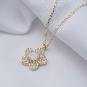 Collier avec pendentif en forme de fleur de 13 mm en zircon transparent et nacre, fabrication artisanale turque, vente en gros, argent sterling 925 - Product Image 2