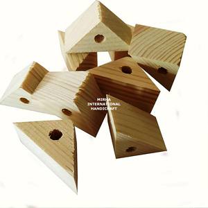 Lot de 10 grandes perles triangulaires en bois pour perles de bois colorées personnalisées en forme et taille Livraison rapide depuis l'Inde - Product Image 1