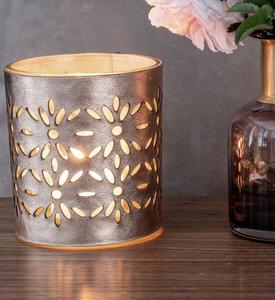 Soporte votivo de hierro pintado en negro con delicado diseño láser floral hecho a mano para despedidas de soltera o fiestas de cumpleaños - Product Image 5