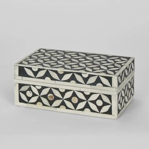 Best Price Artisan-Made Eco-Friendly Modern-Style Rectangle <b>Wood</b> Jewelry <b>Box</b> with Decorative Inlay Airtight & Lightweight Lid - Product Image 4