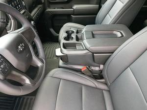 Chevrolet Silverado Crew Cab 2023 2024 2025 2026 très propre disponible - Product Image 5