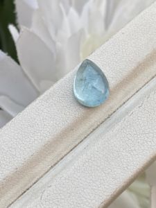 Cabochon en forme de poire de couleur supérieure en pierre précieuse naturelle 3.42 carats aigue-marine avec un bon lustre pour la fabrication de bijoux - Product Image 2