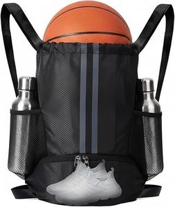 Sac à dos de sport en nylon noir avec poches latérales en filet pour bouteilles d'eau et rangement de ballons de basket, capacité 30-40L - Product Image 5