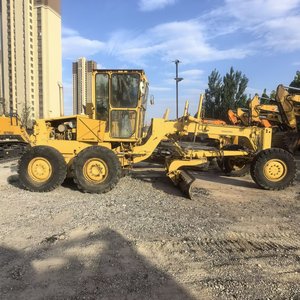 كوماتسو GD511A ممهدة المحركات ، ممهدة المحركات مناسبة لعمليات تسوية الأرض بمساحة كبيرة مثل الطرق والمطارات - Product Image 1