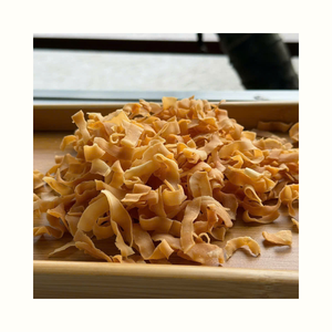 Éclats de noix de coco séchés sucrés pour la pâtisserie, la production de snacks, les mélanges de céréales, les desserts et la distribution dans l'industrie alimentaire - Product Image 1