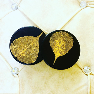 Ensemble de sous-verres en résine artistique avec des tapis époxy faits à la main dans les tons de l'océan, idéaux pour table à manger, salon et cadeaux - Product Image 2