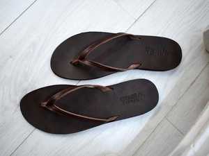 Chanclas negras para mujer, sandalias marrones de cuero genuino hechas a mano, chanclas - Product Image 3