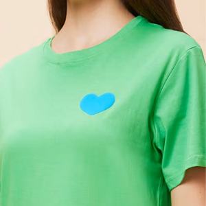 T-shirt en coton pour femmes coupe ample col rond t-shirt en tissu léger coupe décontractée à porter au quotidien avec un design imprimé minimaliste vente en gros - Product Image 6