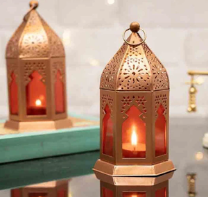 โคมไฟโมร็อกโกวินเทจ ทำมือ สไตล์เรียบง่าย โคมไฟโลหะแขวนผนัง ลวดลายพิมพ์นูน สร้างบรรยากาศคริสต์มาส ขายส่ง ที่ใส่เทียน - Product Image 1