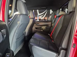 Toyota Hilux 2.8 GD-6 GR-Sport 4x4 Usada, Año 2025 - Product Image 6