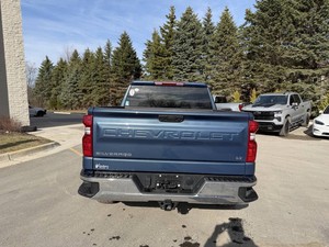 GRAN DEMANDA 2024 CH-EV-RO-LET SI-LVE-RA-DO 1500 LT 4X4 4DR CREW CAB TRANSMISIÓN AUTOMÁTICA V6 CILINDROS - Product Image 6