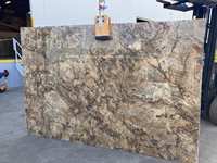 Dalle de marbre de luxe du Vietnam pour la fabrication de carreaux de sol et de mur de salle de bain et de cuisine Grande dalle avec capacité de conception graphique
