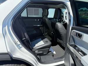 EXPLORER XLT SUV AWD 2022 USADO EN EXCELENTES CONDICIONES - Product Image 2