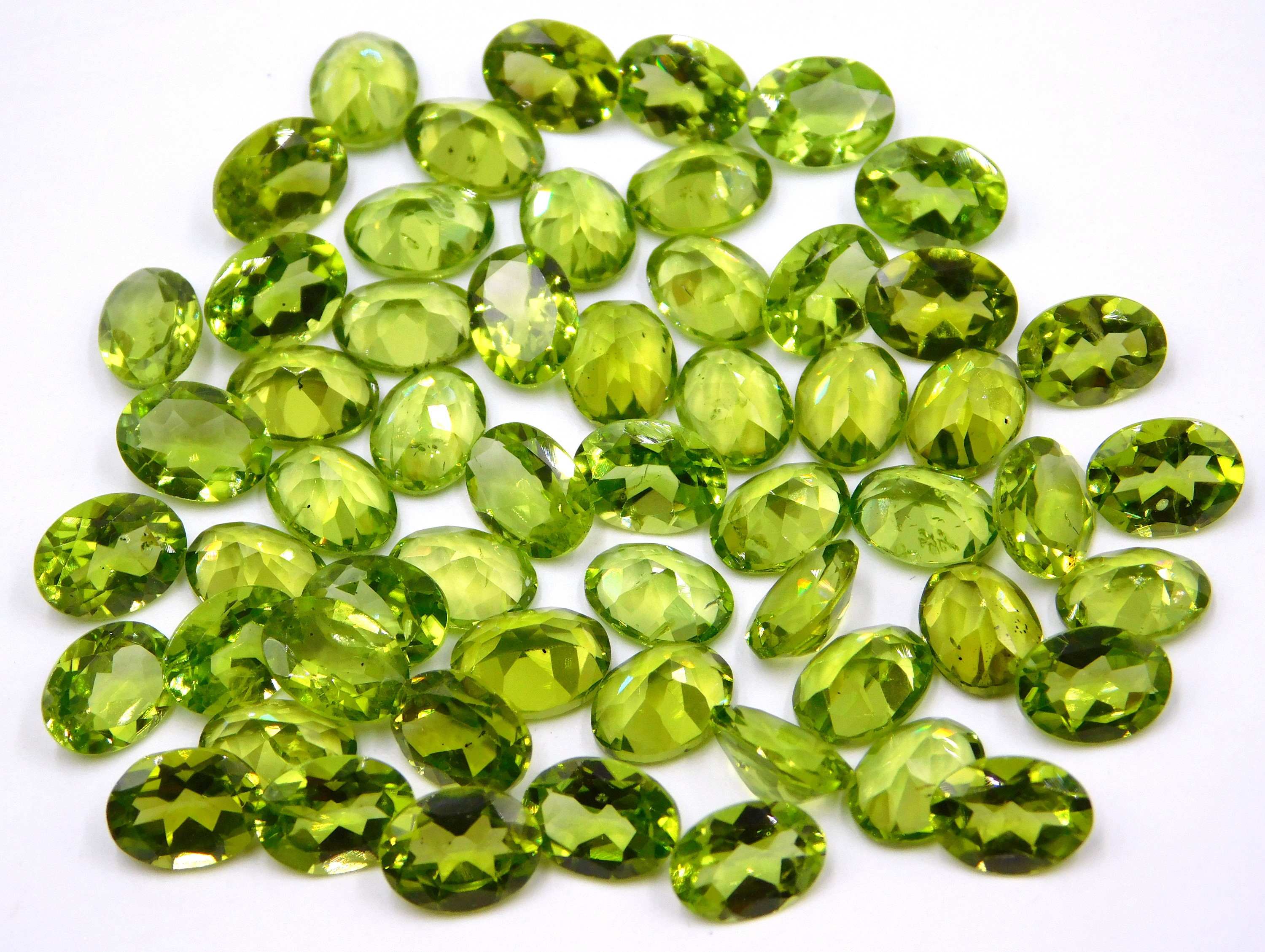 สีเขียว