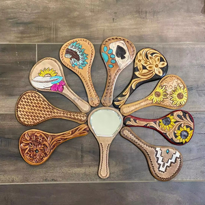 Espejos de bolsillo de mano personalizados de cuero excavado Real de diseñador Floral de alta calidad Espejos de diseñador personalizados en tarifas al por mayor - Product Image 4