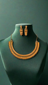 Conjunto de pendientes de collar hechos en India con chapado en oro de 22K, diseño único, conjunto de pendientes de collar para mujer, joyería - Product Image 3