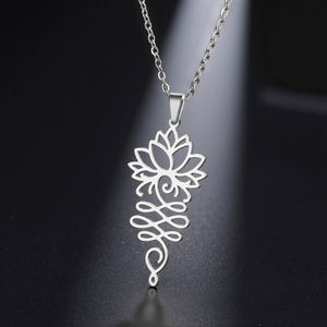 Pendentif Fleur de Lotus Minimaliste en Argent Sterling 925 et Moissanite, Creux, Plaqué Or, Bijou de Luxe, Cadeau pour Femmes et Filles - Product Image 1