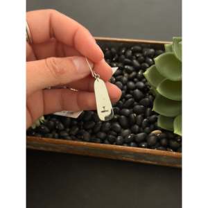Pendientes Colgantes Hechos a Mano en Plata de Ley y Turquesa Negra Estilo Navajo con Forma de Gota de Agua - Product Image 5
