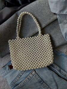 Posavasos de Cuentas de Vidrio Hechos a Mano - Diseño Cuadrado Clásico de 4x4 Pulgadas con Base de Poliéster, Regalos Religiosos Portátiles para Iglesia por MS HANDICRAFT - Product Image 3