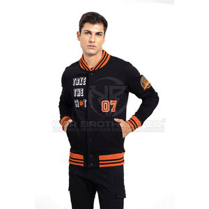 Veste universitaire pour hommes, blouson aviateur rétro élégant pour équipe sportive, club universitaire et streetwear, look décontracté - Product Image 3