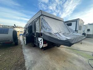 Coachmen C-l-i-p-p-e-r C-l-a-s-s-i-c 1-2-8-5-S-S-T d'occasion 2019 à vendre - Product Image 4