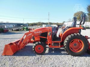 รถแทรกเตอร์อเนกประสงค์ Kubota L3560 มือสองสภาพดี พร้อมหัวตักหน้า LA805 37 แรงม้า มีจำหน่าย - Product Image 5