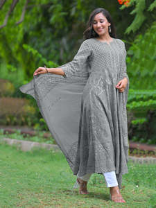 Polyester géométrique imprimé Anarkali Kurta avec Dupatta mollet longueur 3/4ème manches col cranté fabricant direct de femmes Kurti - Product Image 4