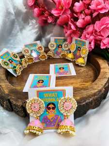 Pendientes Jhumka Meenakari Hechos a Mano, Joyería Kundan y Perlas, Accesorio Nupcial de Bollywood y Pakistán, Recuerdos para Ceremonias de Haldi y Sangeet - Product Image 5