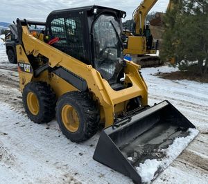 Mini chargeuse compacte 246c 226b Cat 242D d'occasion d'origine 95% Chargeur sur pneus avant Fourniture en usine Certificat EPA/CE - Product Image 2