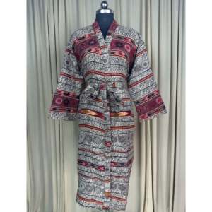 Bata Kimono de Lana de Yak para Mujer, Cálida y Acogedora para Invierno, con Rayas Beige, Cárdigan, Abrigo de Casa con Bolsillos Originales, Ropa de Estar Romántica - Product Image 1