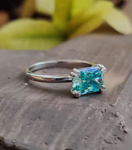 Juego de puntas Solitaire Solo Promise Rings para mujer Hecho en plata de ley 925 y diamantes cultivados en laboratorio - Product Image 3