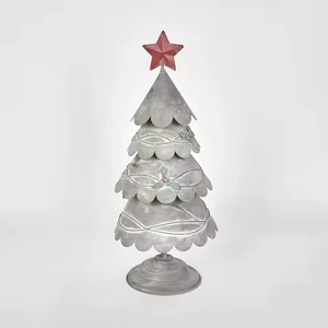 Petit sapin de Noël décoratif en métal pour table, élégant et parfait pour les espaces, décoration de Noël idéale pour la maison moderne - Product Image 6