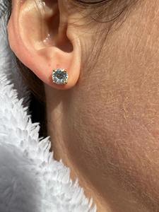 Pendientes de Diamante Moissanite con Corte Portugués, Superventas, con Tachuelas de Plata 925 Chapadas en Oro, Joyería Minimalista de Lujo, Regalo para Ella - Product Image 6