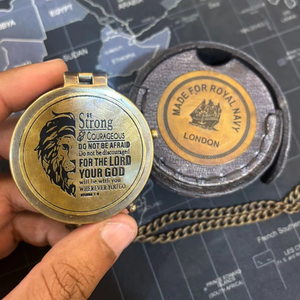 Be strong Quote Brújula de latón náutico Premium de latón con cadena de cuero en regalo hecho a mano Antiguo - Product Image 1