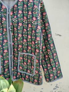 Chaqueta acolchada con estampado de bloque de mano indio para mujer, Jersey transpirable de algodón con estampado Floral, botones reversibles, ropa de abrigo informal - Product Image 3