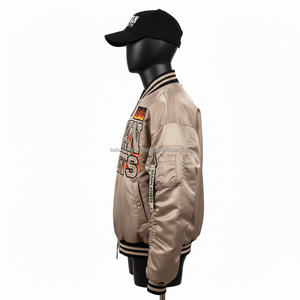 Chaqueta de Satén Premium para Mujer, Tela Suave y Brillante, Color Beige, con Diseño de Logotipo Personalizado Bordado en Chenilla, Chaquetas de Satén para Mujer - Product Image 3