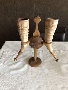 Corne de Viking faite à la main avec support Design de fantaisie décoratif sculpté écologique de bonne qualité en forme naturelle - Product Image 3