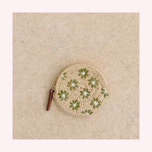 กระเป๋าถือหวายและผ้า Raffia ดีไซเนอร์พิเศษกระเป๋าถือทอจากหญ้าทะเลพร้อมด้วยไข่มุกและเพชรที่หรูหรา - Product Image 2