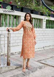 Collection en gros de Kurti imprimé en feuille de rayonne de qualité supérieure pour les vêtements décontractés et de fête indiens et pakistanais - Product Image 3