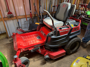 Tondeuse autoportée à rayon de braquage zéro Gravely ZT XL 42 d'occasion, abordable et en excellent état, à vendre – 42 pouces – Expédition immédiate par le fournisseur - Product Image 1