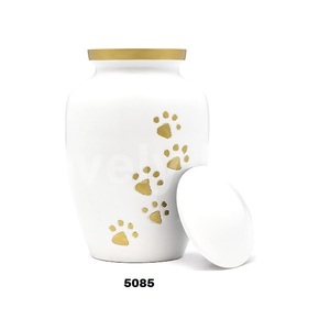 Urne adulte gravée de crémation de patte d'or pour les cendres de chien et de chat avec le sac libre de velours - Product Image 1