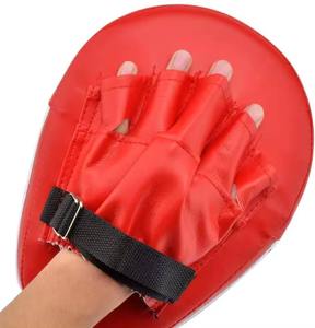 Vente en gros de mitaines de frappe en cuir de haute qualité sur mesure pour la boxe et le fitness - Product Image 4