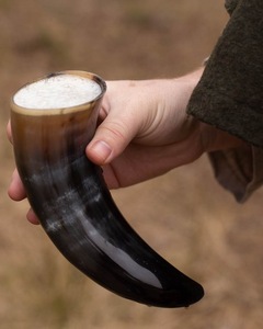 Cuerno Natural para Beber Estilo Vikingo de Alta Calidad Pulido Ecológico Diseño Animal de Cuerno de Búfalo - Product Image 1