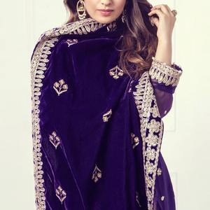 Châles en velours brodé de créateur unique à prix de gros Top à la mode design fait main châles en velours brillant vêtements de fête à vendre - Product Image 2