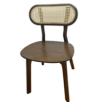 Chaise de salle à manger moderne en rotin tressé pour l'extérieur, le patio, le jardin, le salon et l'entrée