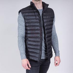 Chaleco acolchado de poliéster de alta calidad para hombre, recién llegado, Top de invierno con cierre de cremallera, decoración de logotipo, transpirable, MOQ bajo a la venta - Product Image 2