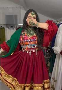 Robe de luxe pour femme en mousseline de soie et coton Afghani avec travail manuel complexe pour les mariages et les occasions festives dans toutes les tailles - Product Image 5